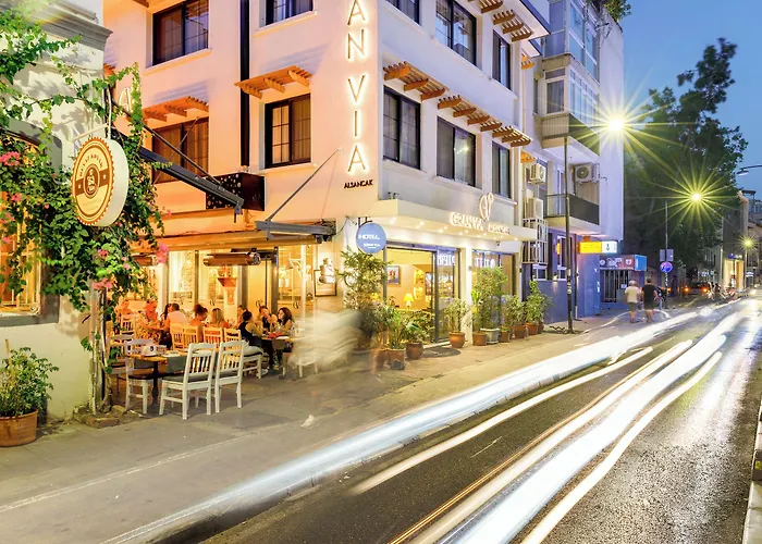 Gran Via Alsancak 5*