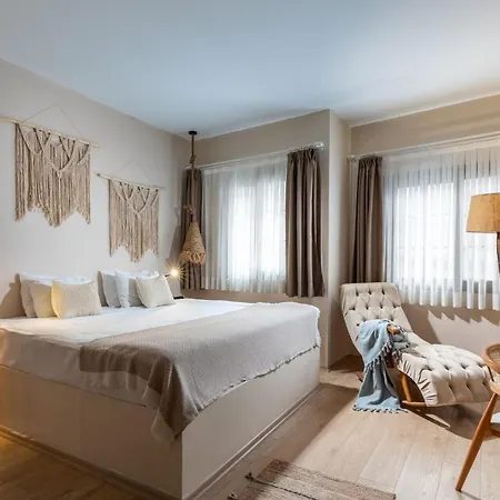 Hotel Gran Via Alsancak 5*