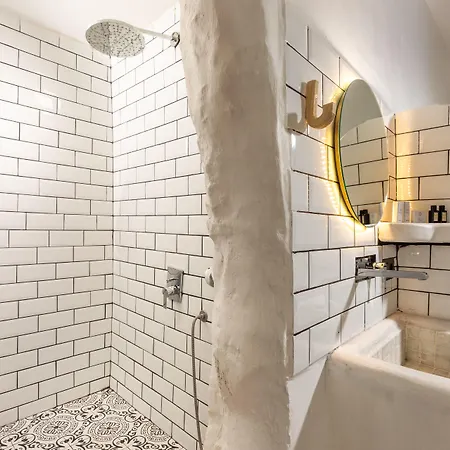 Gran Via Alsancak Otel