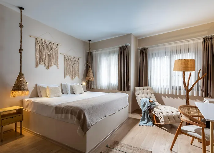 Gran Via Alsancak Hotel 5*