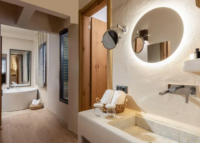 Gran Via Alsancak Hotel